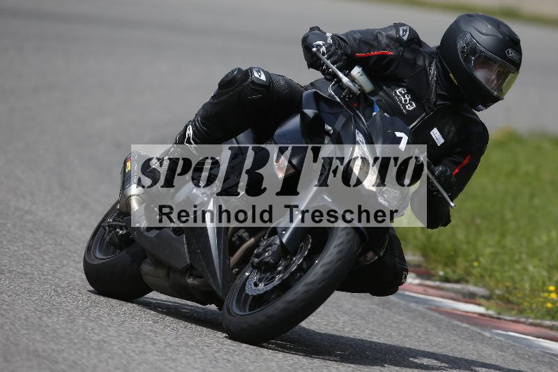 /Archiv-2024/29 12.06.2024 MOTO.CH Track Day ADR/Gruppe blau/1